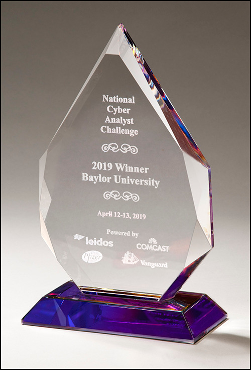 Crystal Award with Prism-Effect Base.