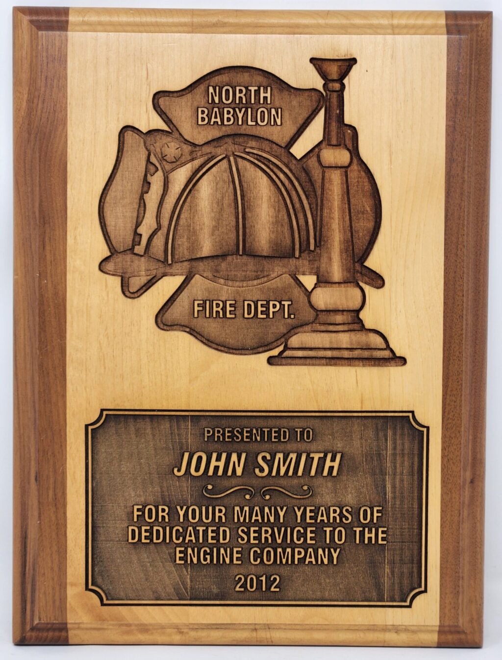 akMaltTR - 3D Oak Maltese, Trumpet, and Helmet Oak Plaque.