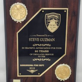 2 Mounts and Angle Engraving Plate.